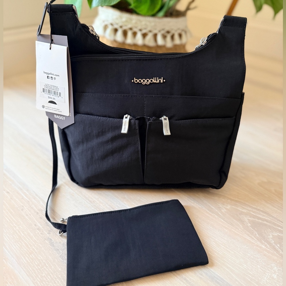 Baggallini Cross Over Crossbody with RFID Wristlet - Black